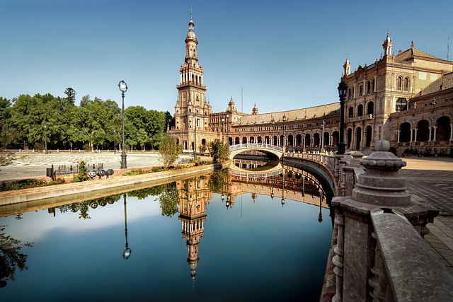 tourist,guide,seville,sevilla